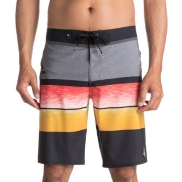 💃🍕Quiksilver Slab Logo Vee Boardshorts swim trunks 34 black gray yellow red - Picture 1 of 8